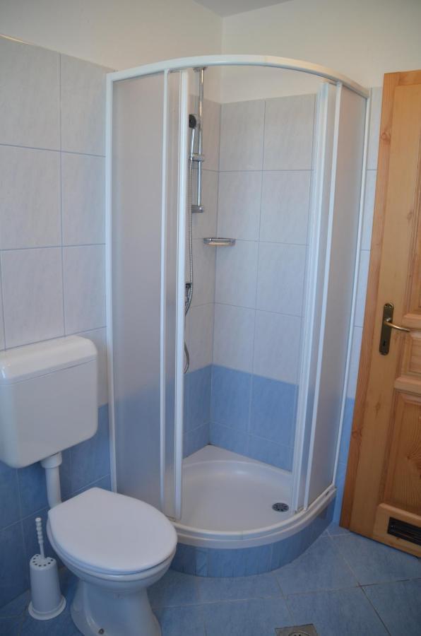 Apartmaji Srnca Cerkno Eksteriør bilde