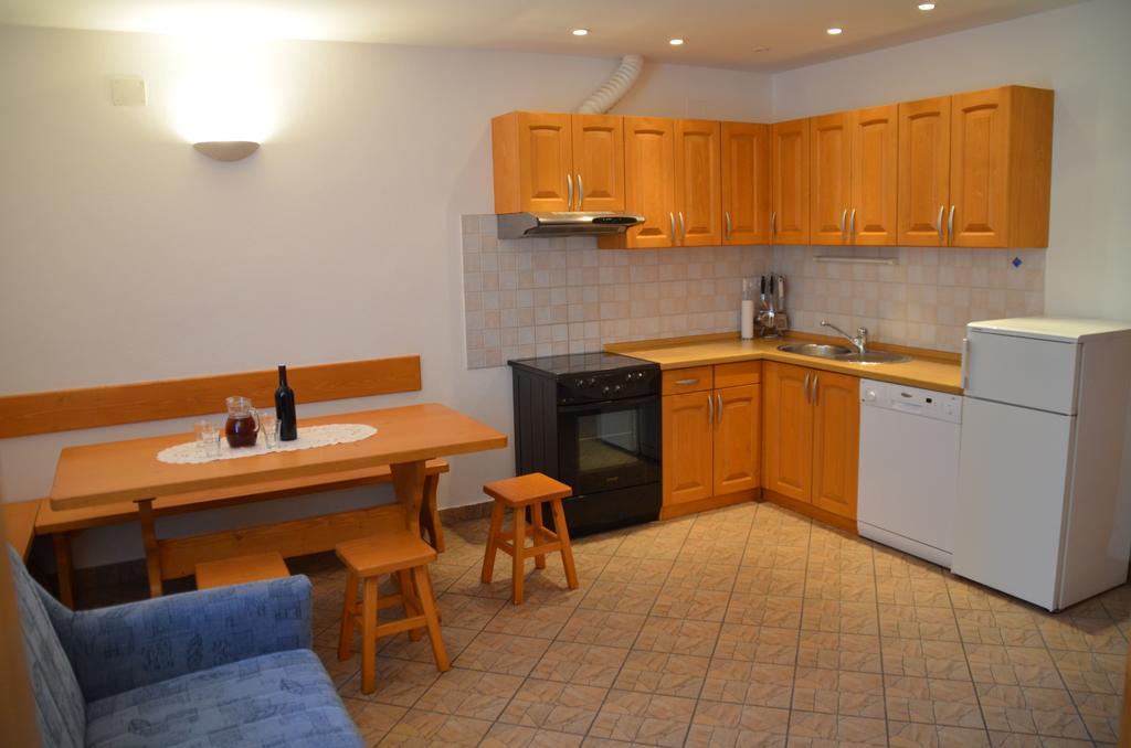 Apartmaji Srnca Cerkno Eksteriør bilde